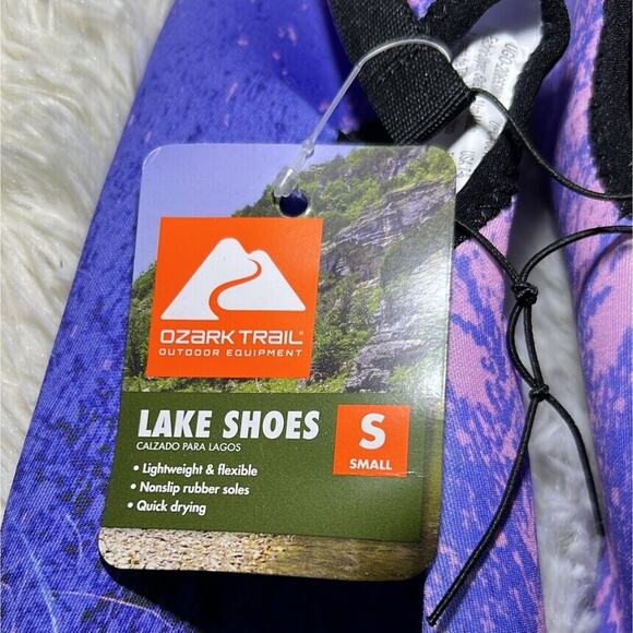 Ozark Trail Slip-on Lake Shoes Unisex Size Small Nonslip Rubber Soles NWT - Picture 2 of 5